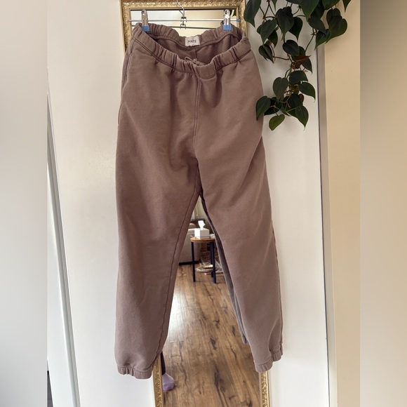 MATE the Label Organic Fleece Quarter Zip Sweatshirt + Relaxed Pocket Sweatpant - Picture 6 of 9